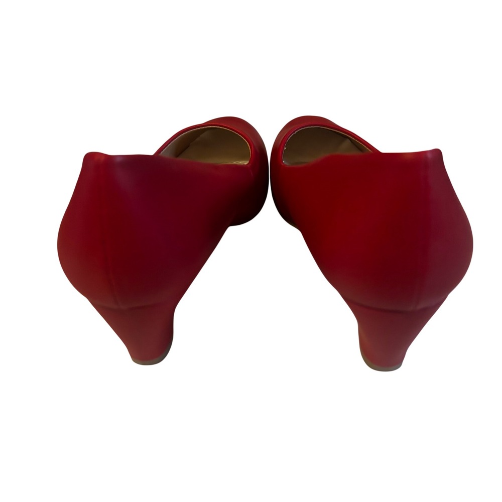 Journee Collection Women's‎ Heel Pumps Round Tow Red Faux Leather  Sz 8 Comfort - Picture 2 of 5